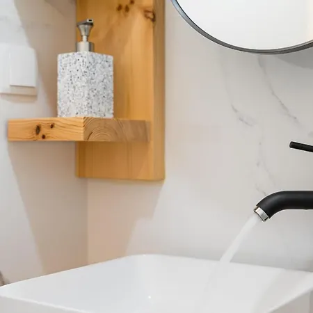 Guestready - A Charming Near Paco Escolas