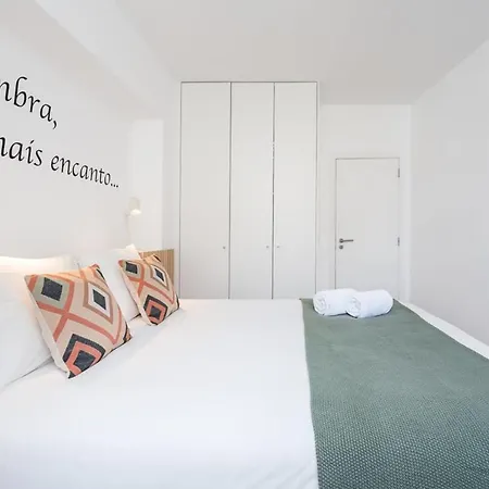 Guestready - A Charming Near Paco Escolas דירה *